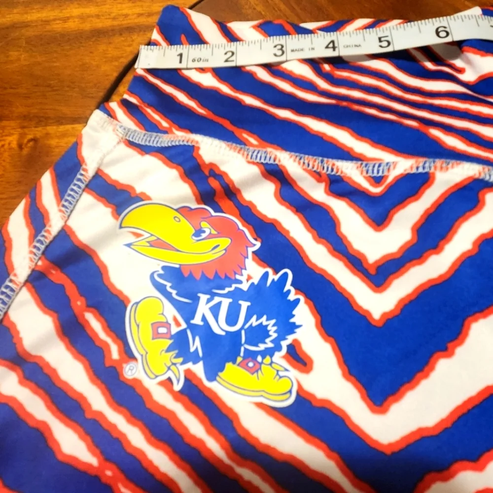 Women's KU Kansas University Leggings Size Medium - Picture 4 of 6
